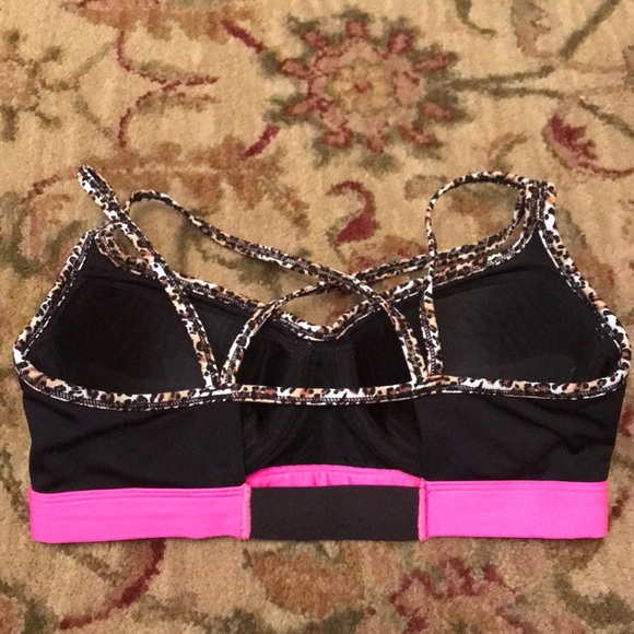 Fruit of the loom strappy underwire Sports Bra - Picture 2 of 3